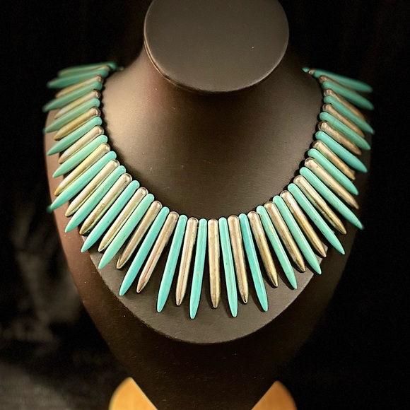 Jewelry - Chic Turquoise Spike Necklace